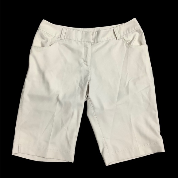 Women's Adidas 8 Medium Shorts Tan Golf Bermuda Chino Khakis Active Lightweight - Picture 3 of 9